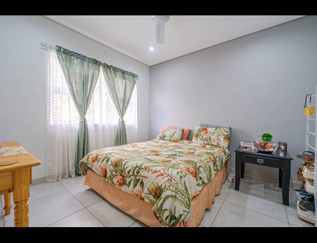 4 BEDROOM DUPLEX FOR SALE IN RED HILL